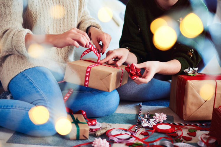 How to Make Handmade Gifts for the Holidays